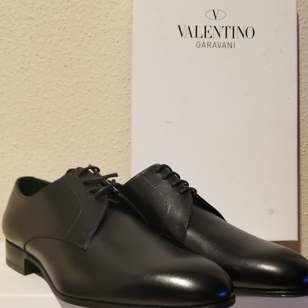 N.W.B. Valentino Garavani Dress shoes